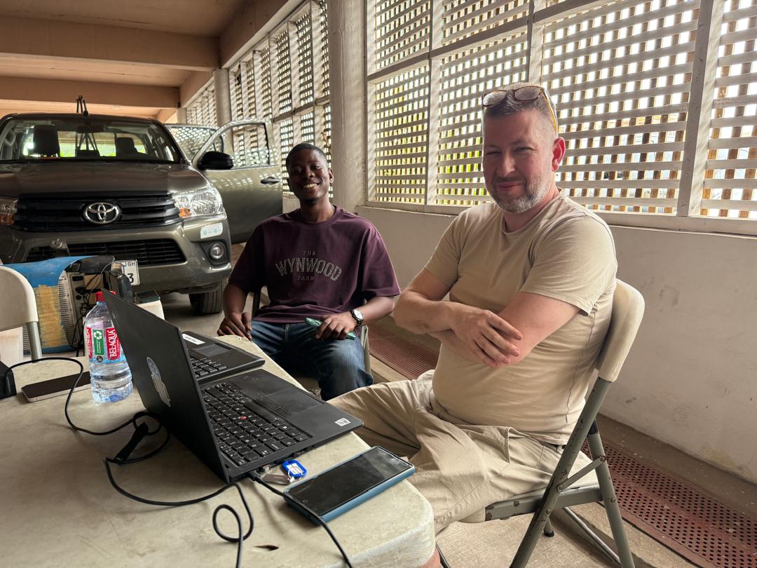 i2c-Global project team assembled for a briefing